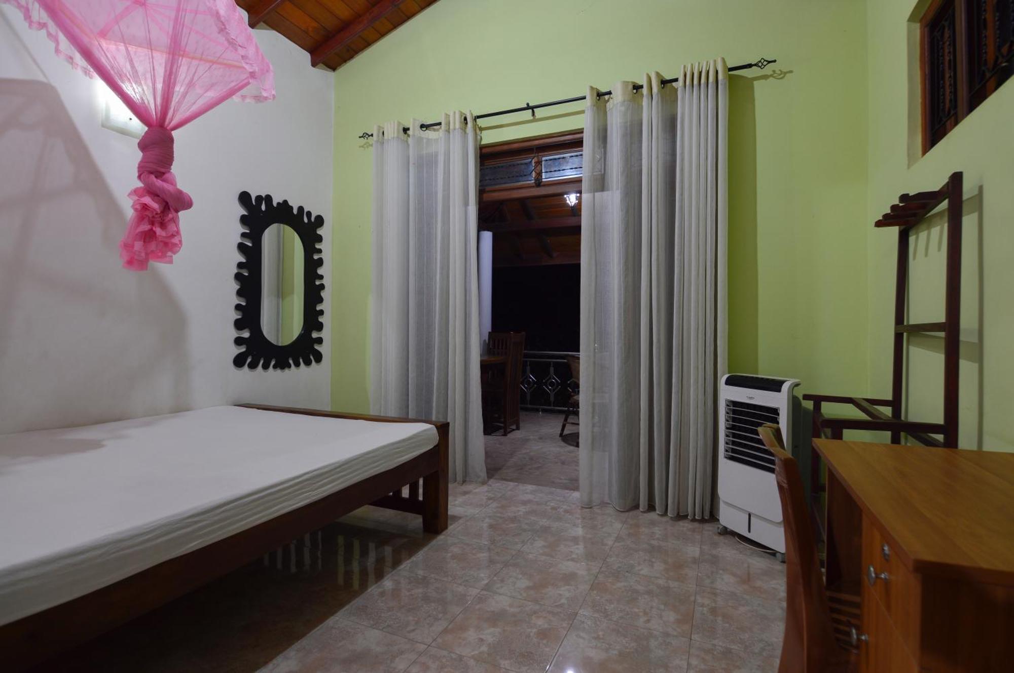 Binara Home Stay Polonnaruwa Exteriör bild
