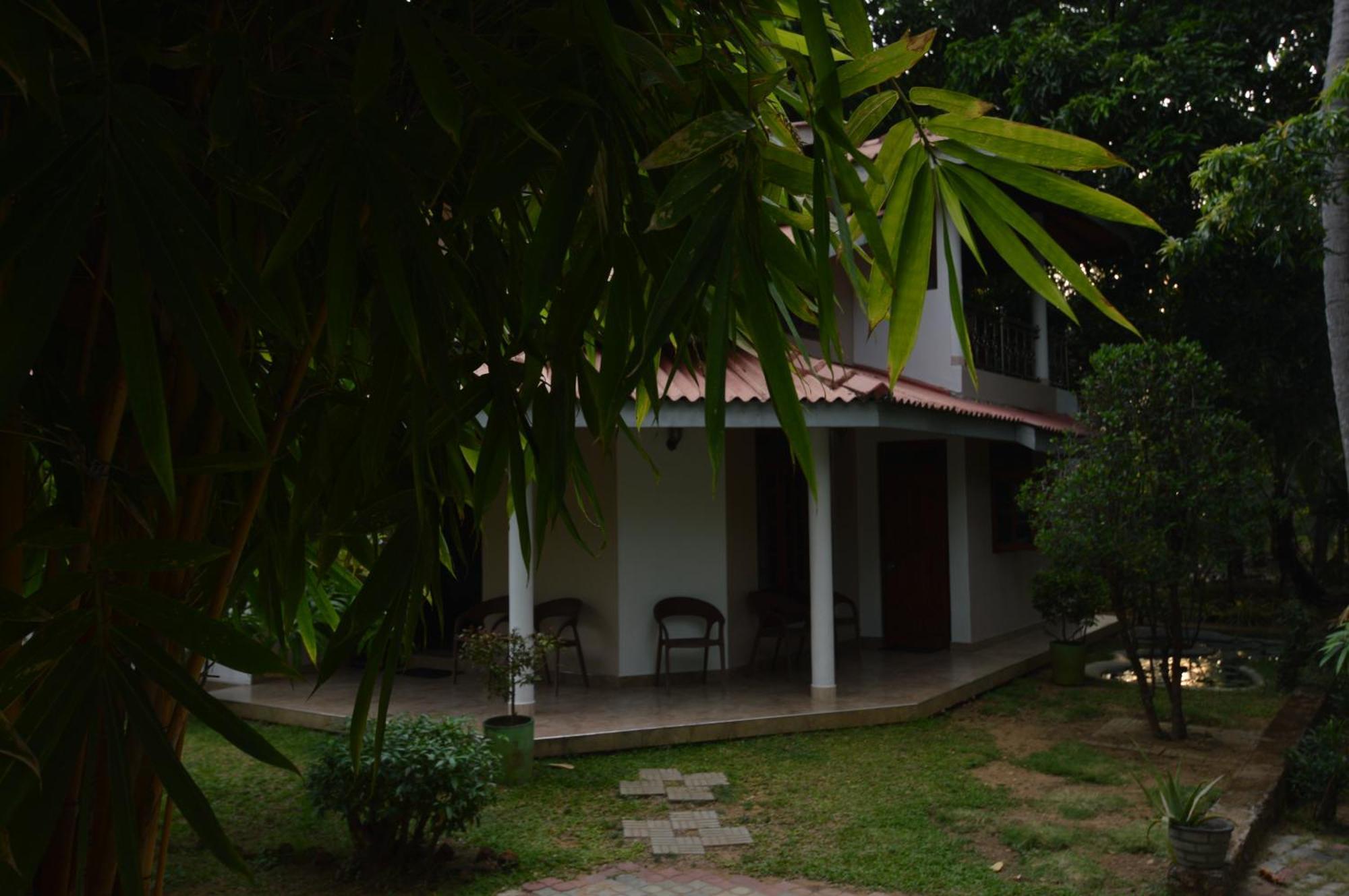 Binara Home Stay Polonnaruwa Exteriör bild